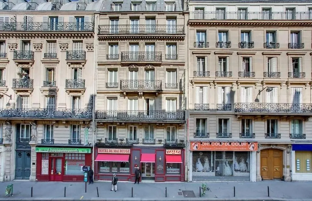 ** Hotel Hôtel Maubeuge Gare du Nord Paris France
